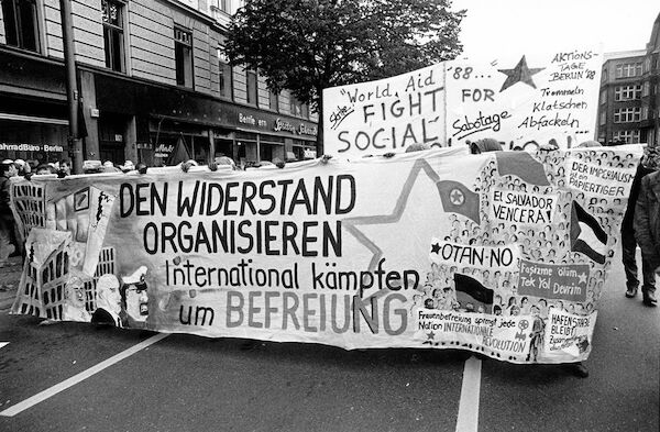 29.9.1988. Autonome Demonstration mit rund 7.000 Teilnehmern 29.9.1988. Autonome Demonstration mit rund 7.000 Teilnehmern