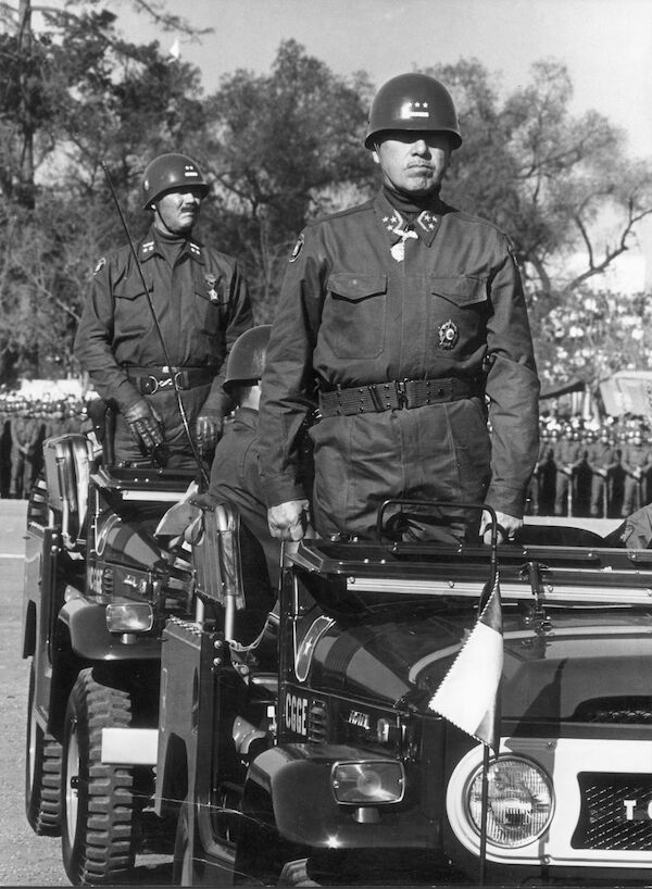 Augusto José Ramón Pinochet Ugarte Quelle: Biblioteca del Congreso Nacional de Chile Augusto José Ramón Pinochet Ugarte Quelle: Biblioteca del Congreso Nacional de Chile