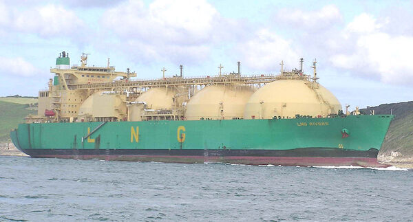 Gastanker LNG Rivers mit Kugeltanks Gastanker LNG Rivers mit Kugeltanks